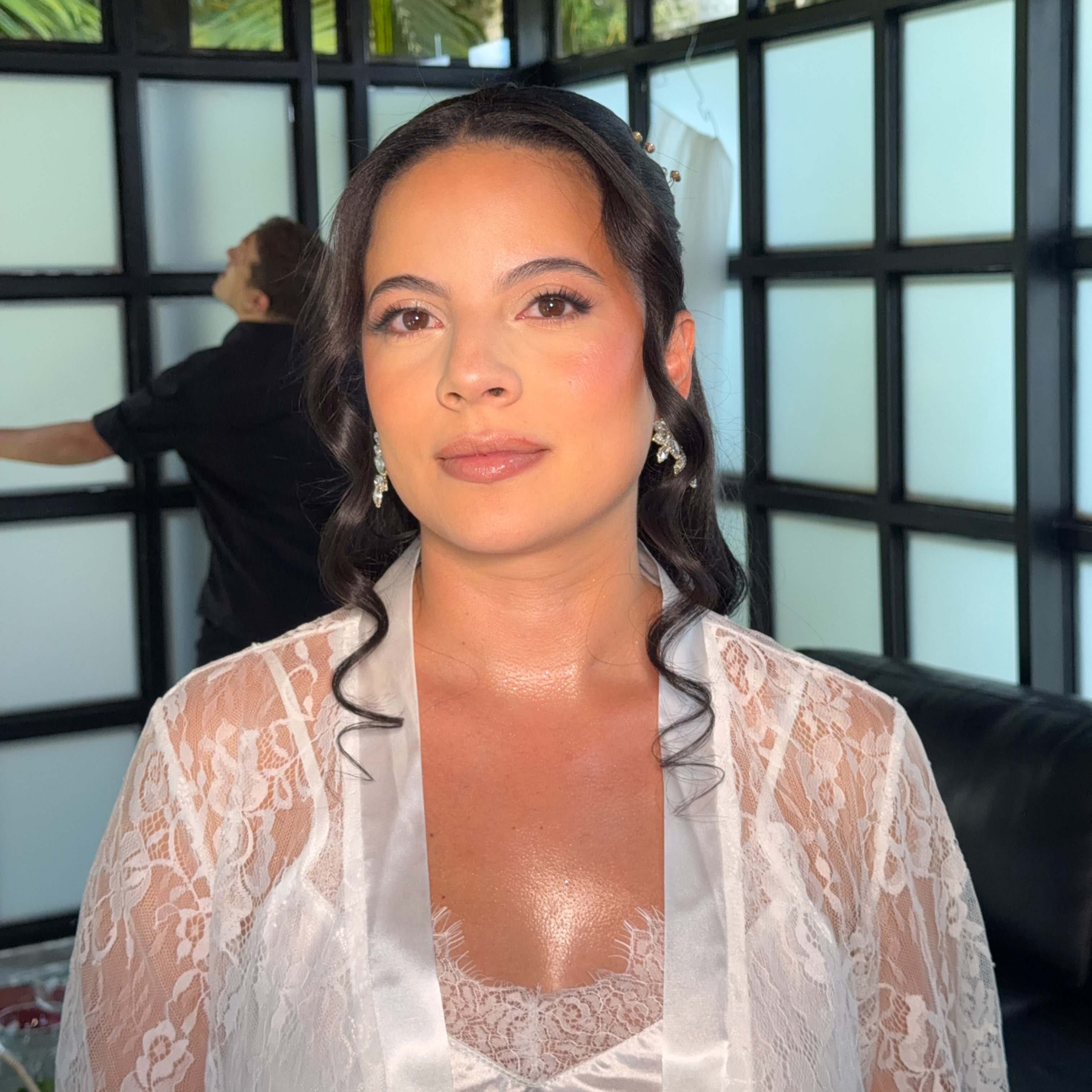 Novia radiante acabado porcelana
